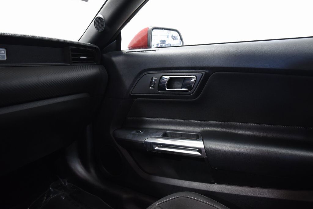2016 Ford Mustang V6 Akron