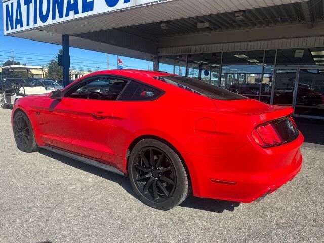 2016 Ford Mustang V6