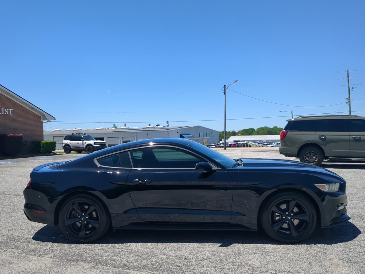 2016 Ford Mustang V6