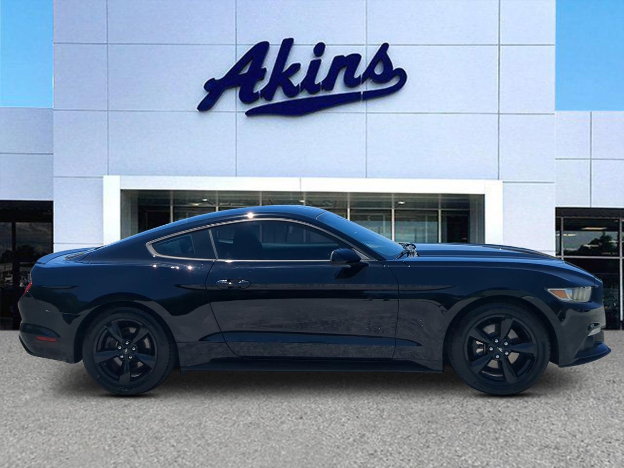 2016 Ford Mustang V6