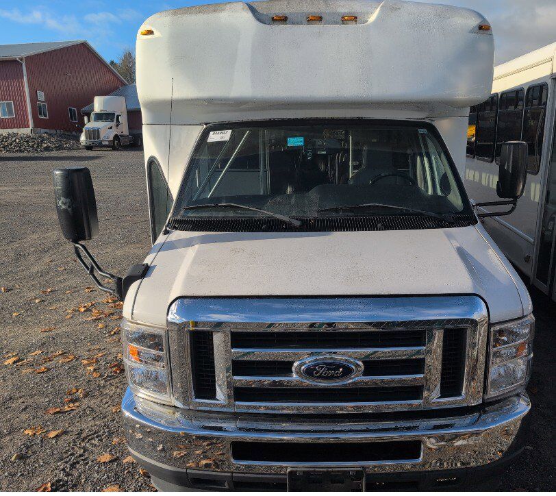 2016 Ford Starcraft Allstar