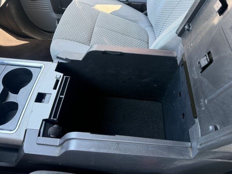 2016 Ford Super Crew F-350 DRW FX4 4x4 Diesel XLT Collinsville OK