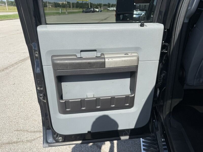 2016 Ford Super Crew F-350 DRW FX4 4x4 Diesel XLT Collinsville OK