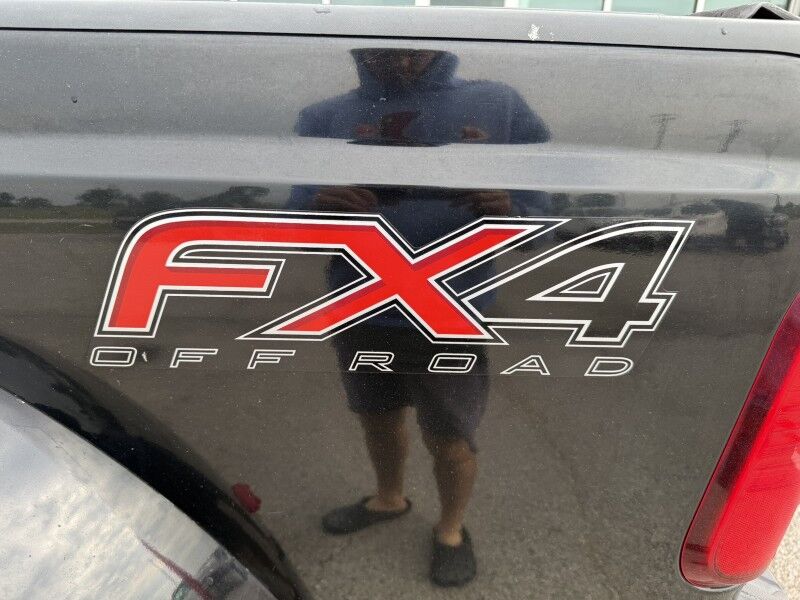 2016 Ford F-350 XLT photo 11