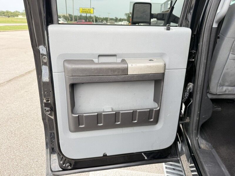 2016 Ford Super Crew F-350 DRW FX4 4x4 Diesel XLT Collinsville OK