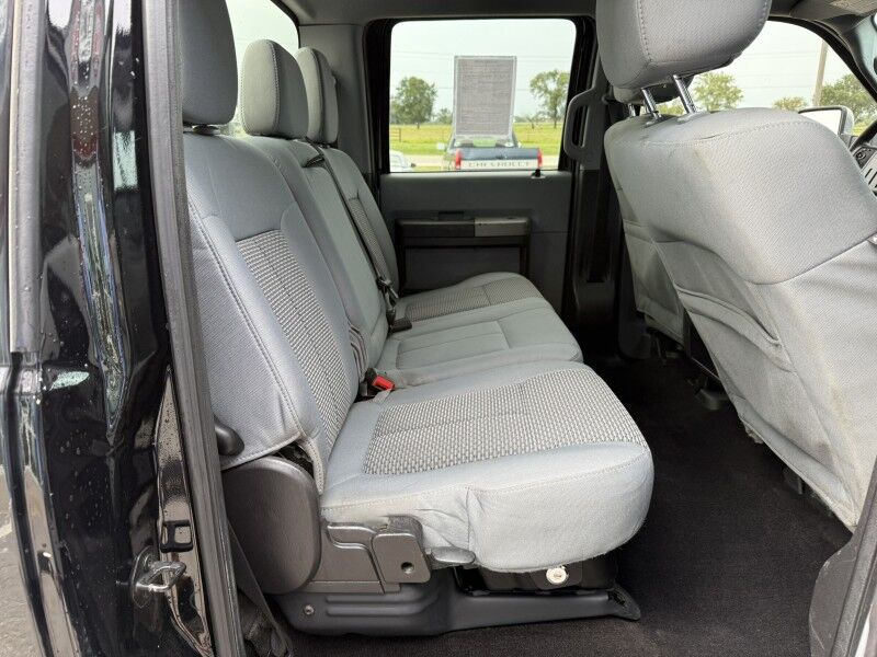 2016 Ford F-350 XLT photo 17