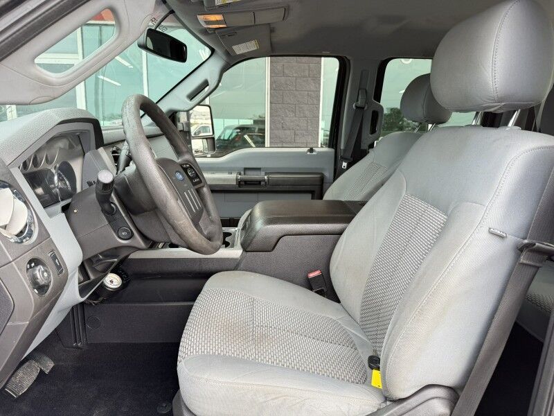 2016 Ford F-350 XLT photo 22