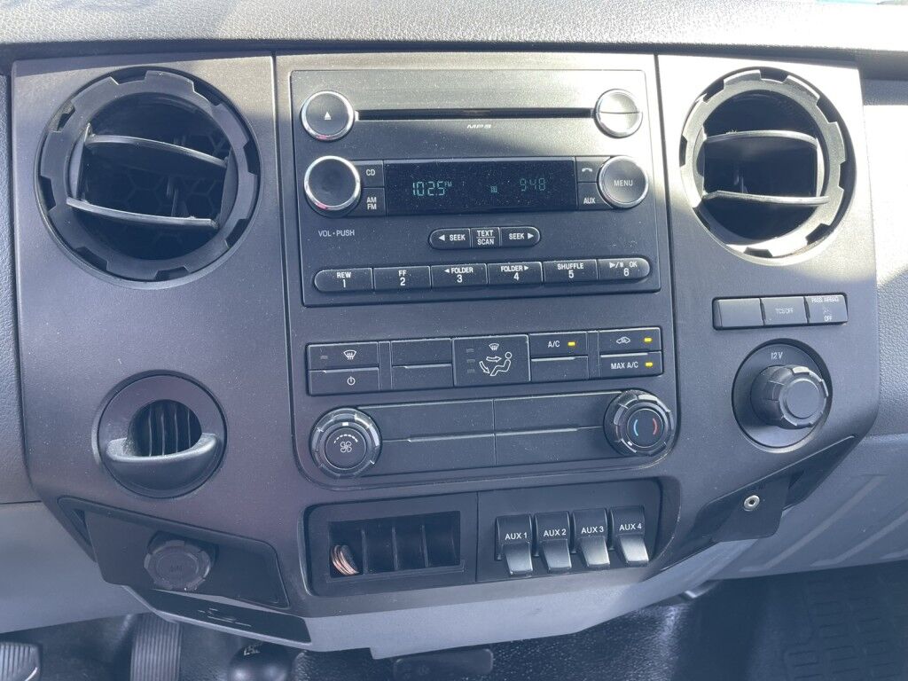 2016 Ford Super Duty F-350 DRW XL~4X4~A/C~FLATBED~DUALLY~ONLINE FINANCE AND SHIPPING AVAILABLE!!!! Sarasota FL