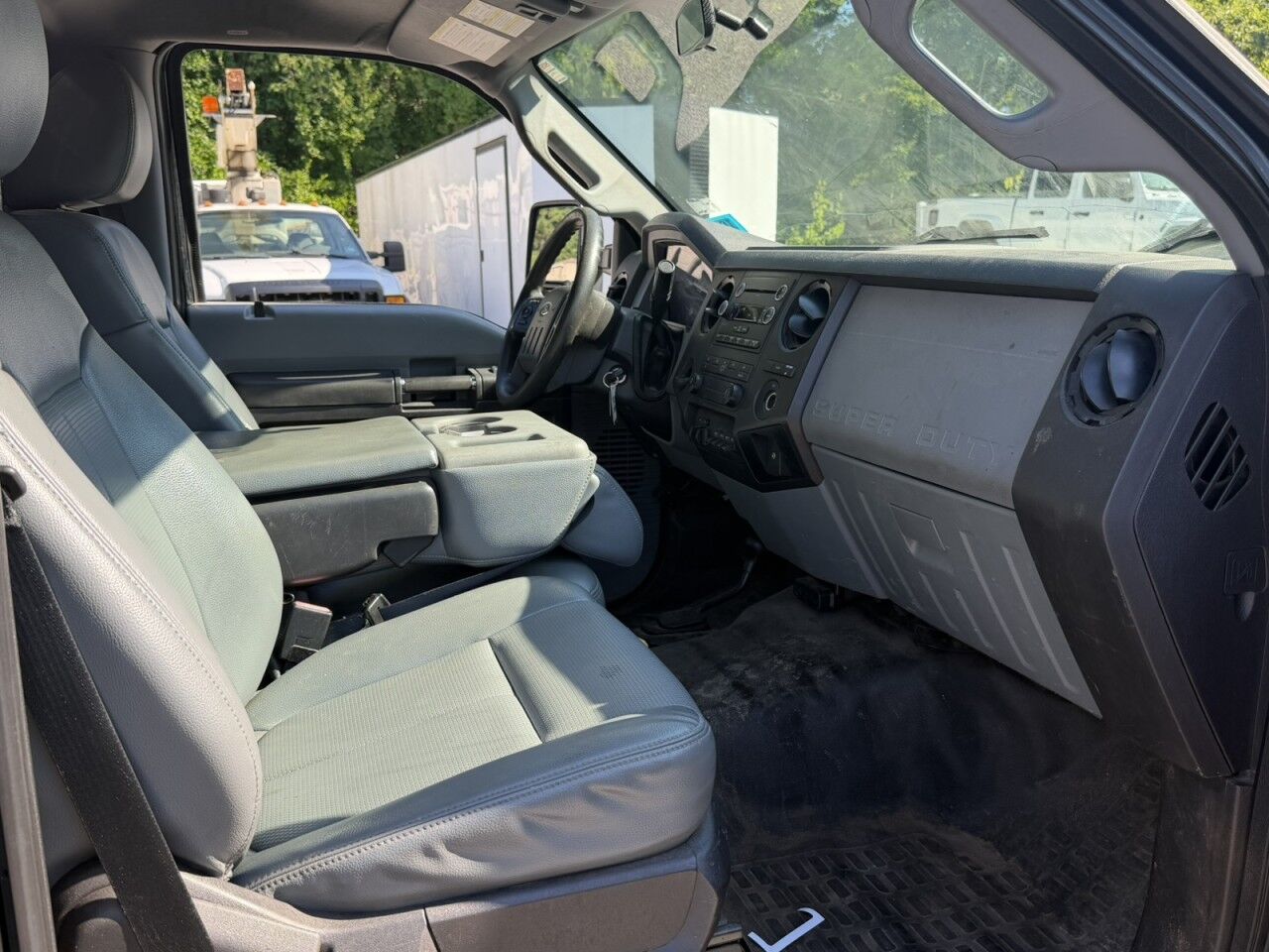 2016 Ford Super Duty F-350 DRW XLT Charlton MA