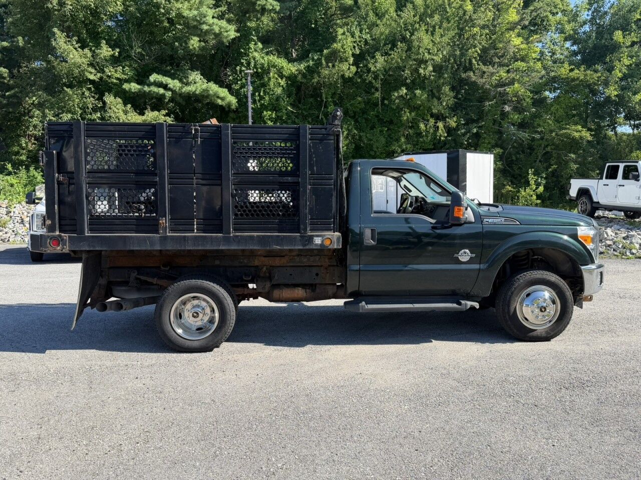 2016 Ford Super Duty F-350 DRW XLT Charlton MA