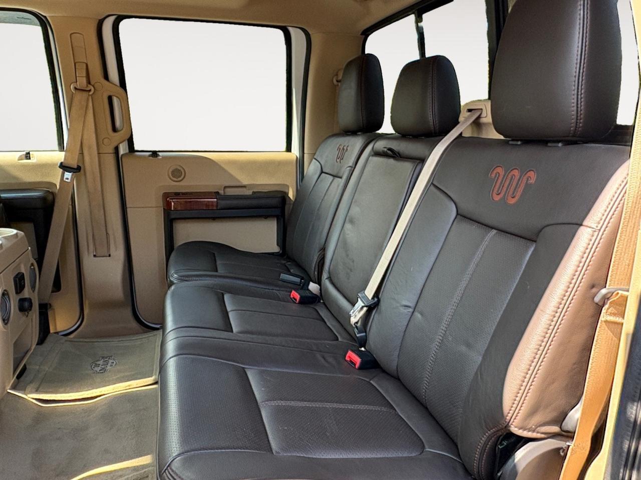 2016 Ford Super Duty F-350 SRW King Ranch, FENDER FLARES, TAILGATE STEP, RUNNING BOARDS, SUNROOF, BACKUP CAMERA, PARKING SENSORS, WIFI AVAILABLE, HEATED & VENTILATED SEATS, REMOTE START, NAVIGATION, LOW MILES, CLEAN CARFAX, BE A KING ON THE DRIVE! Virginia Beach VA