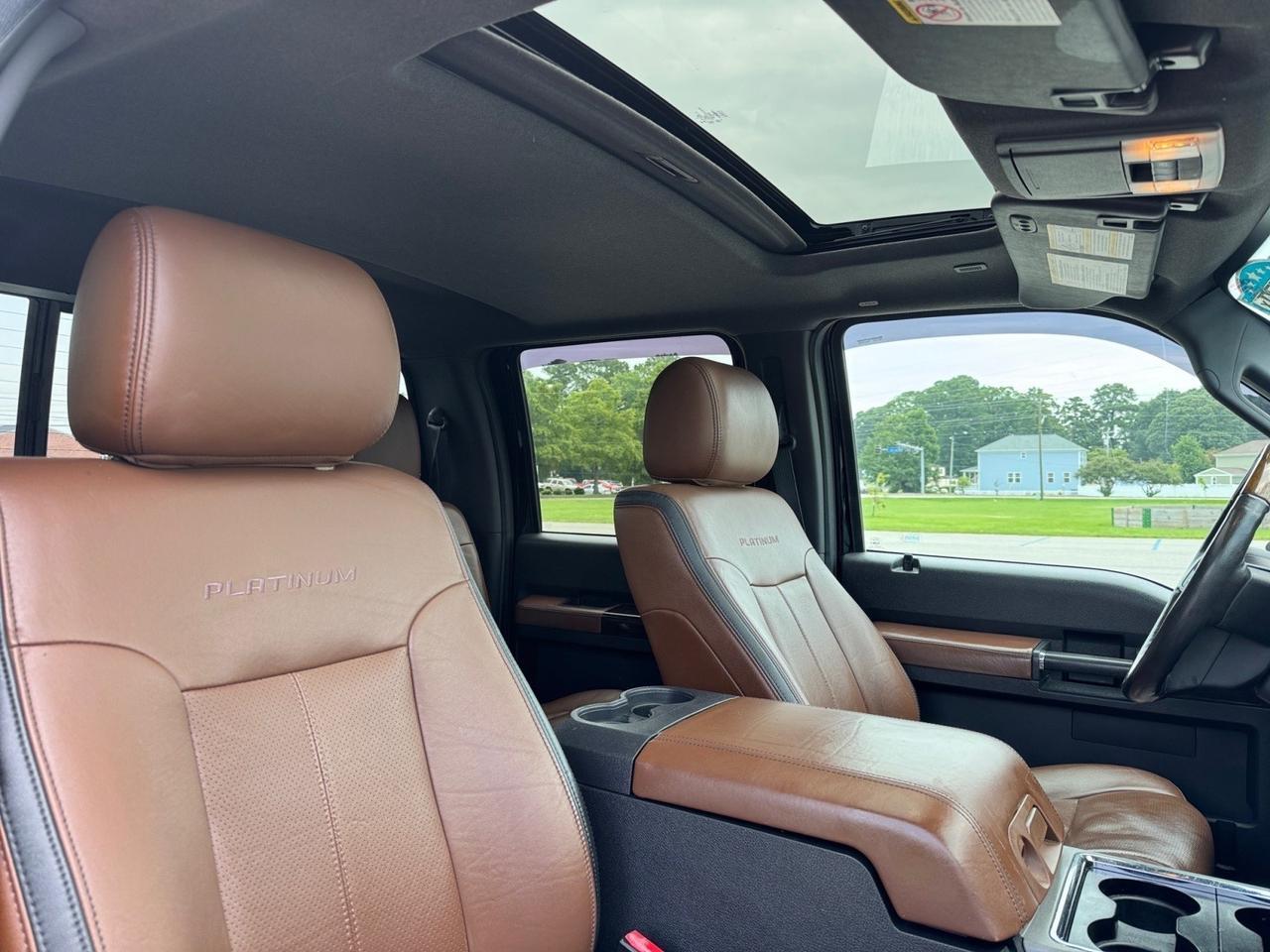 2016 Ford Super Duty F-350 SRW LARIAT, 4X4, MEMORY SEATS, HEATED & COOLED SEATS, SUNROOF, LONG BED, KEYLESS ENTRY, TOWING PACKAGE, TRAILER BRAKE CONTROLLER, THE TRUCK YOU DREAM ABOUT IS IN OUR LOT, COME SEE IT TODAY!!! Norfolk VA