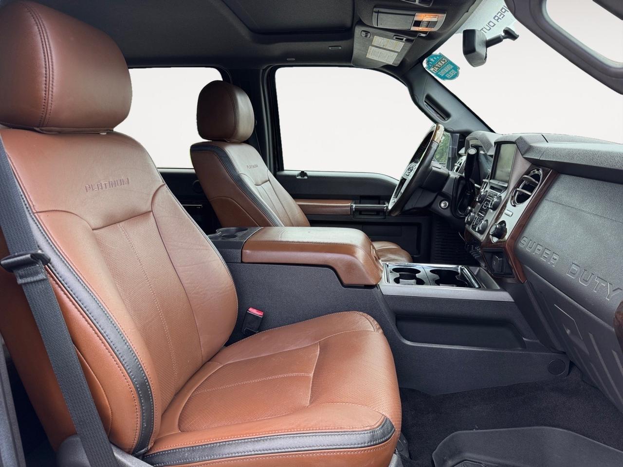 2016 Ford Super Duty F-350 SRW LARIAT, 4X4, MEMORY SEATS, HEATED & COOLED SEATS, SUNROOF, LONG BED, KEYLESS ENTRY, TOWING PACKAGE, TRAILER BRAKE CONTROLLER, THE TRUCK YOU DREAM ABOUT IS IN OUR LOT, COME SEE IT TODAY!!! Norfolk VA