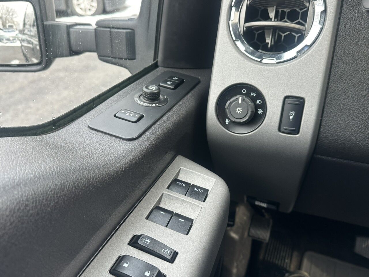 2016 Ford Super Duty F-350 SRW Lariat Charlton MA