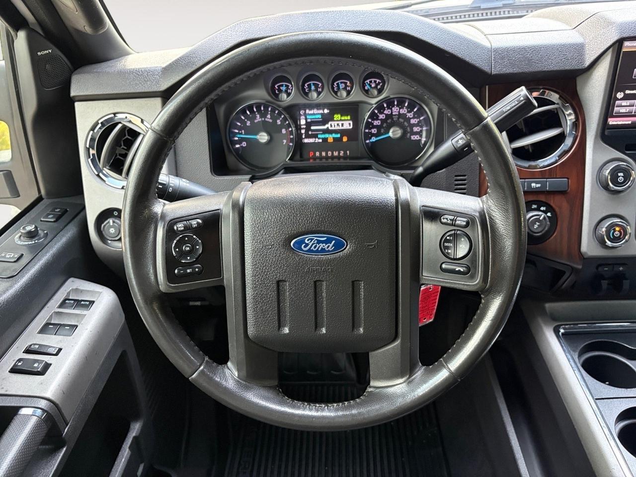 2016 Ford Super Duty F-350 SRW Lariat, RUNNING BOARDS, TOW PACKAGE, PANORAMIC MOONROOF, BACKUP CAMERA, PARKING SENSORS, NAVIGATION, HEATED & A/C SEATS, REMOTE START, LOW MILES, THIS TRUCK IS READY TO WORK! Virginia Beach VA