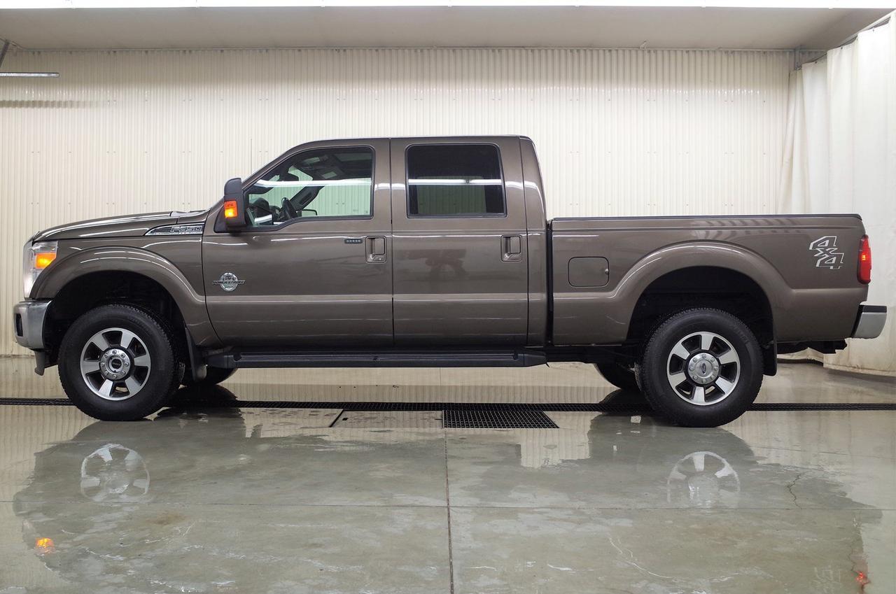 2016 Ford Super Duty F-350 SRW Lariat Red Deer AB