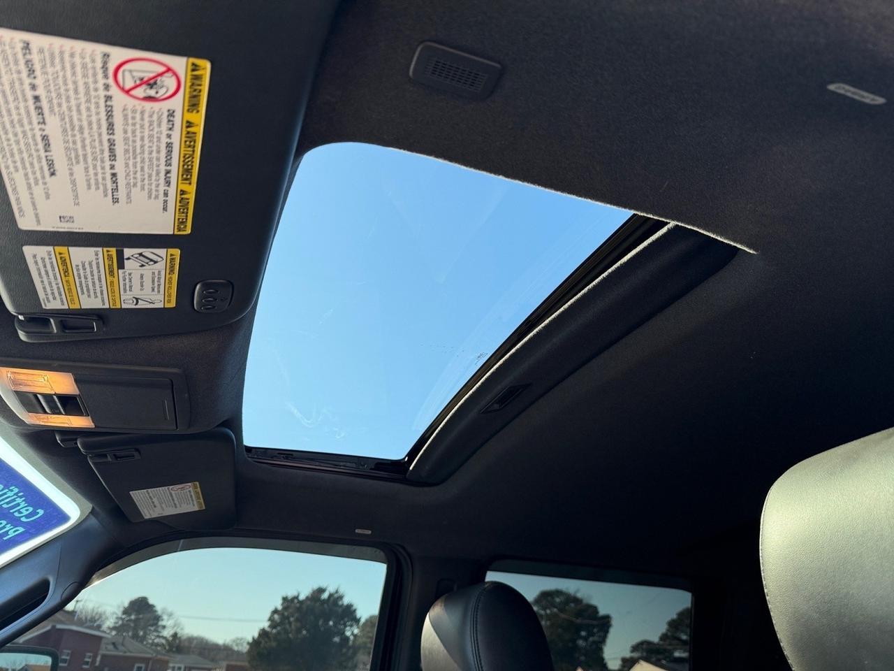 2016 Ford Super Duty F-350 SRW Platinum, HEATED AND VENTILTED SEATS, TOW HOOKS, TOW PACKAGE, UNIVERSAL GARAGE DOOR OPENER, NAVIGATION, SUNROOF, POWER SLIDING REAR WINDOW, HEATED STEERING WHEEL, BED LINER, RUNNING BOARDS, MOTO METAL WHEELS, LOW MILES, CLEAN CARFAX! Norfolk VA