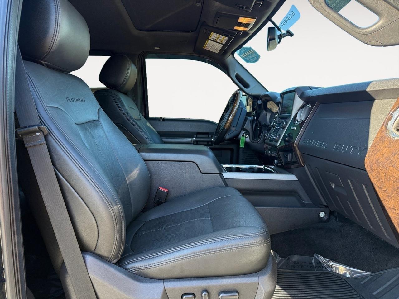 2016 Ford Super Duty F-350 SRW Platinum, HEATED AND VENTILTED SEATS, TOW HOOKS, TOW PACKAGE, UNIVERSAL GARAGE DOOR OPENER, NAVIGATION, SUNROOF, POWER SLIDING REAR WINDOW, HEATED STEERING WHEEL, BED LINER, RUNNING BOARDS, MOTO METAL WHEELS, LOW MILES, CLEAN CARFAX! Norfolk VA