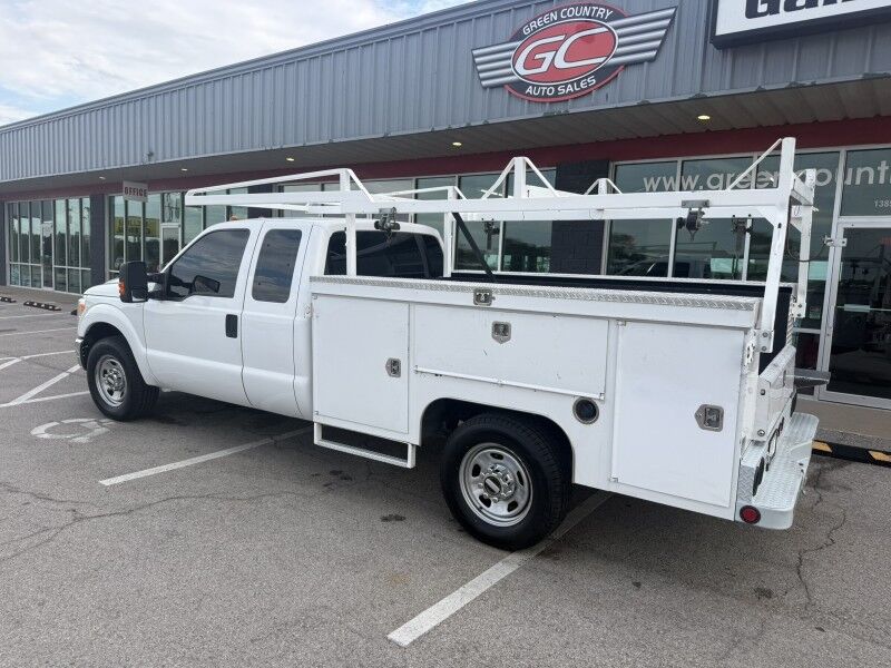 2016 Ford Super Duty F-350 SRW Utility XL Collinsville OK