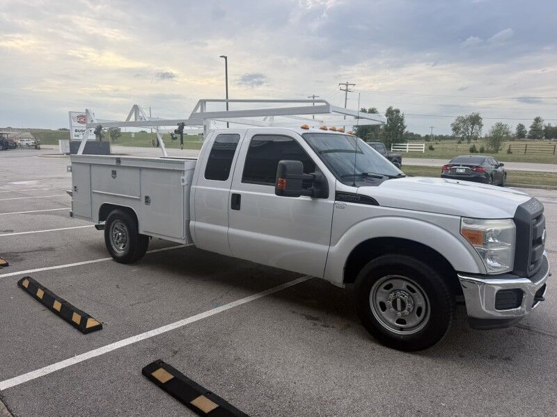 2016 Ford Super Duty F-350 SRW Utility XL Collinsville OK