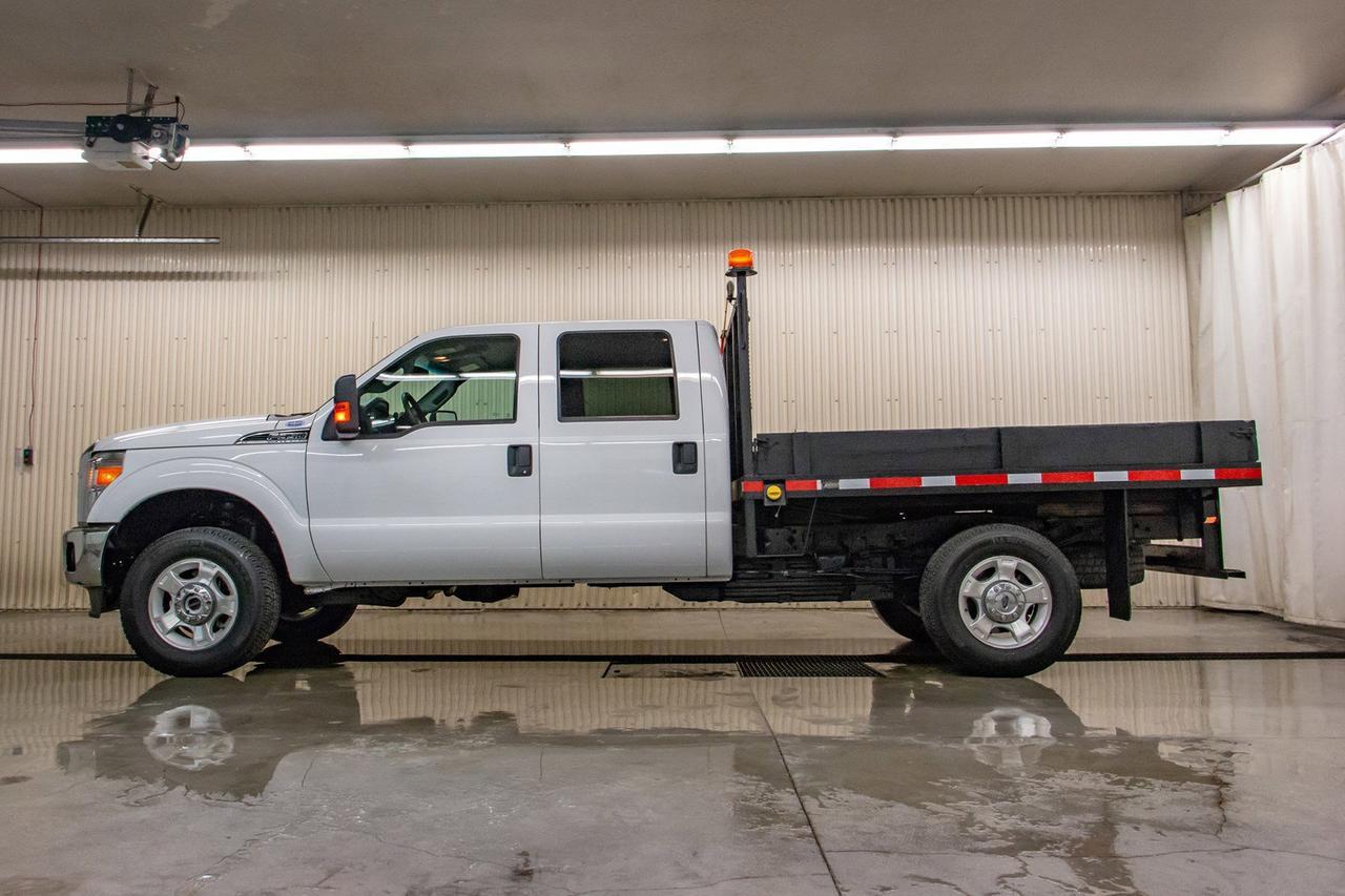 2016 Ford Super Duty F-350 SRW XLT Red Deer AB