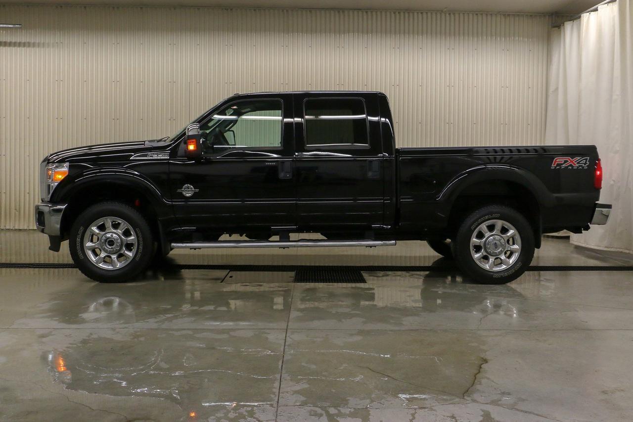 2016 Ford Super Duty F-350 SRW XLT Red Deer AB