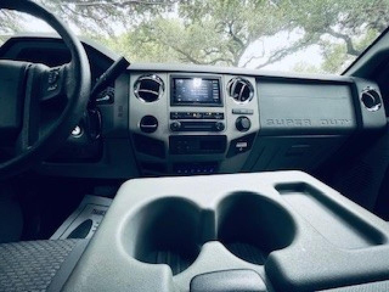 2016 Ford Super Duty F-350 SRW XLT Spring Branch TX