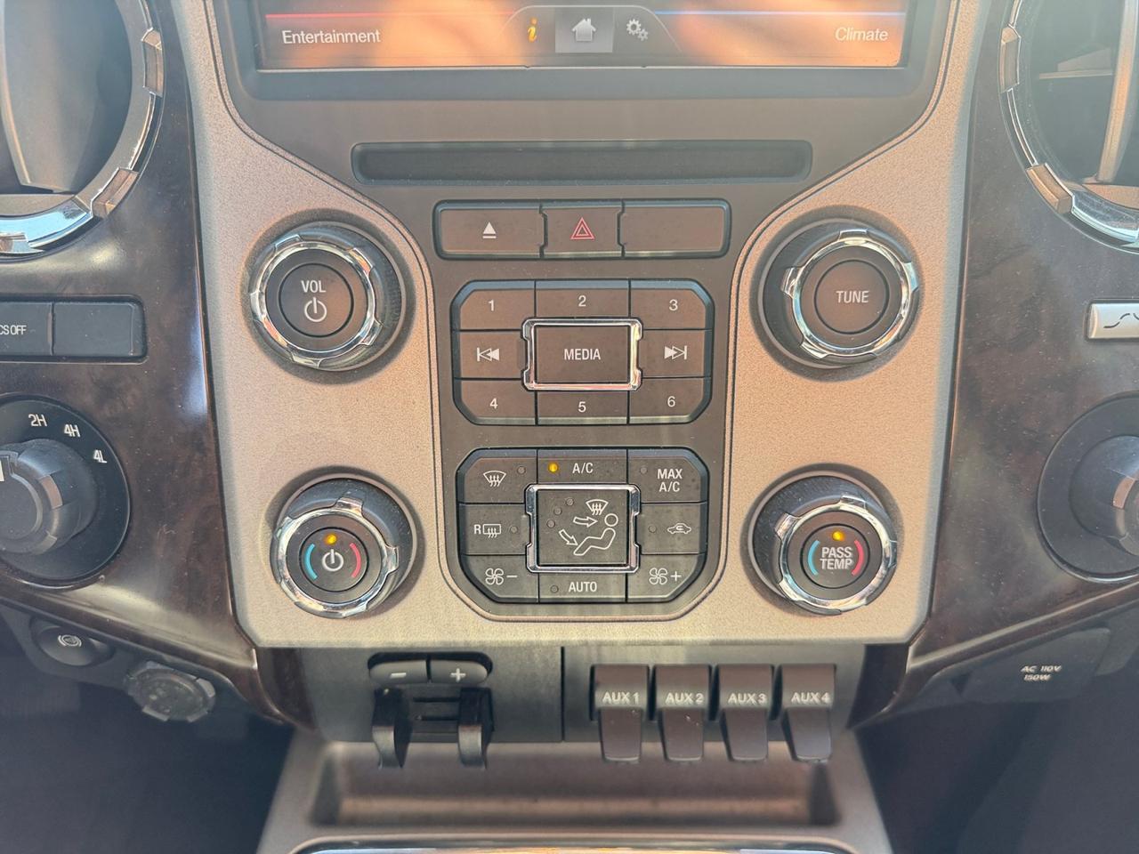 2016 Ford Super Duty F-450 DRW Platinum New Braunfels TX