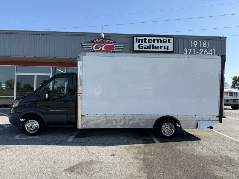 2016 Ford T-350 Collinsville OK