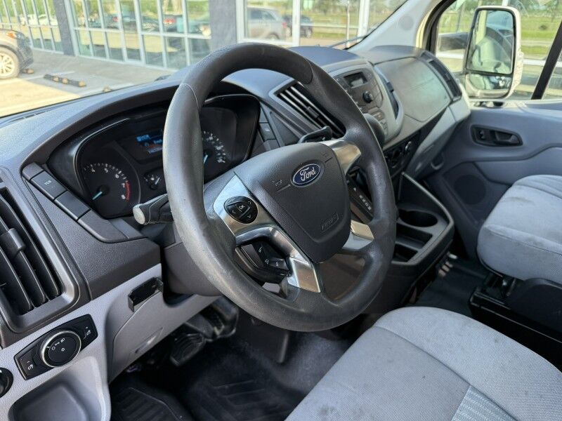 2016 Ford T-350 Collinsville OK