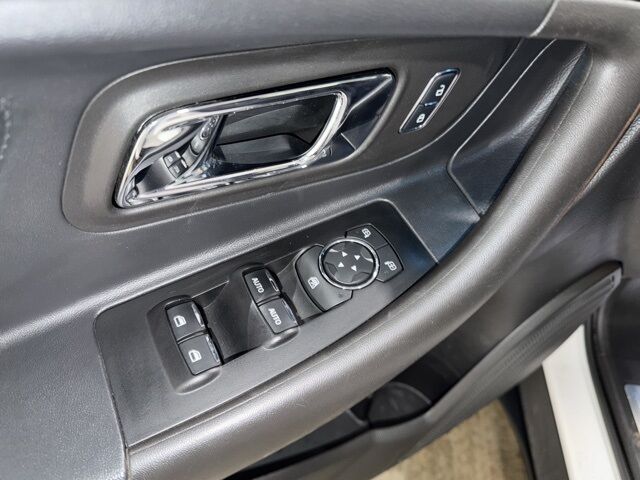 2016 Ford Taurus Limited Pine River MN