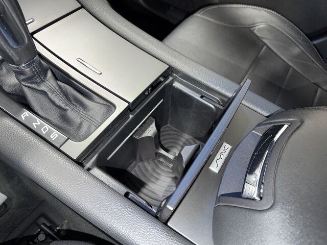 2016 Ford Taurus Limited Pine River MN