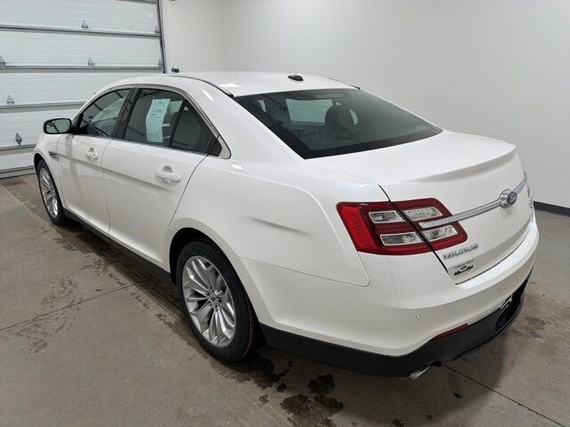 2016 Ford Taurus Limited Pine River MN