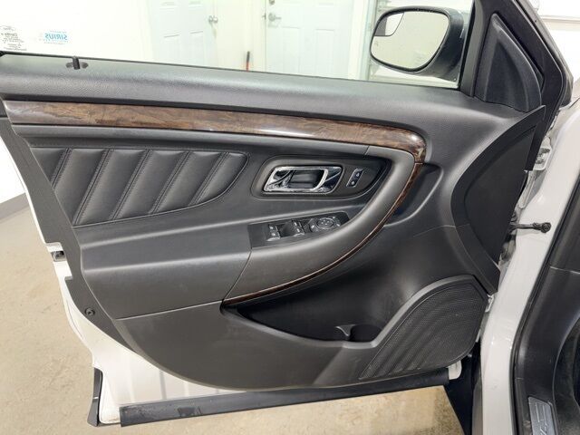 2016 Ford Taurus Limited Pine River MN