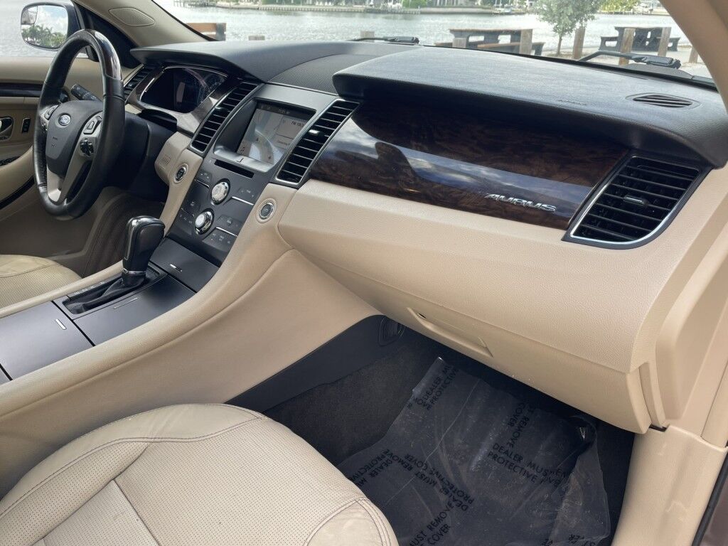2016 Ford Taurus Limited Sarasota FL