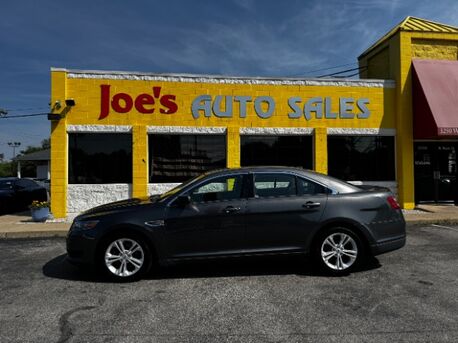 2016_Ford_Taurus_SE_ Indianapolis IN