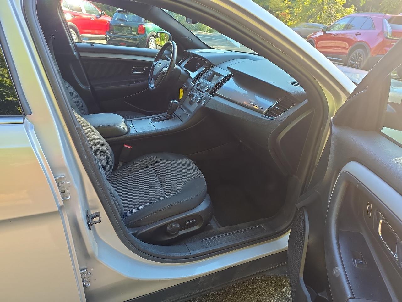 2016 Ford Taurus SEL Sand Lake NY