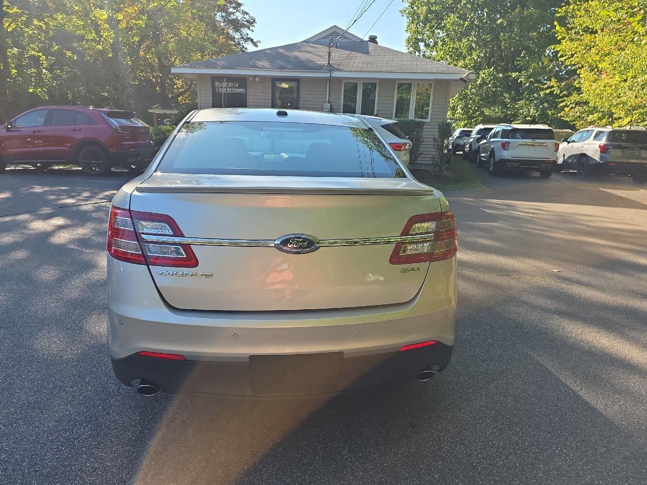 2016 Ford Taurus SEL Sand Lake NY