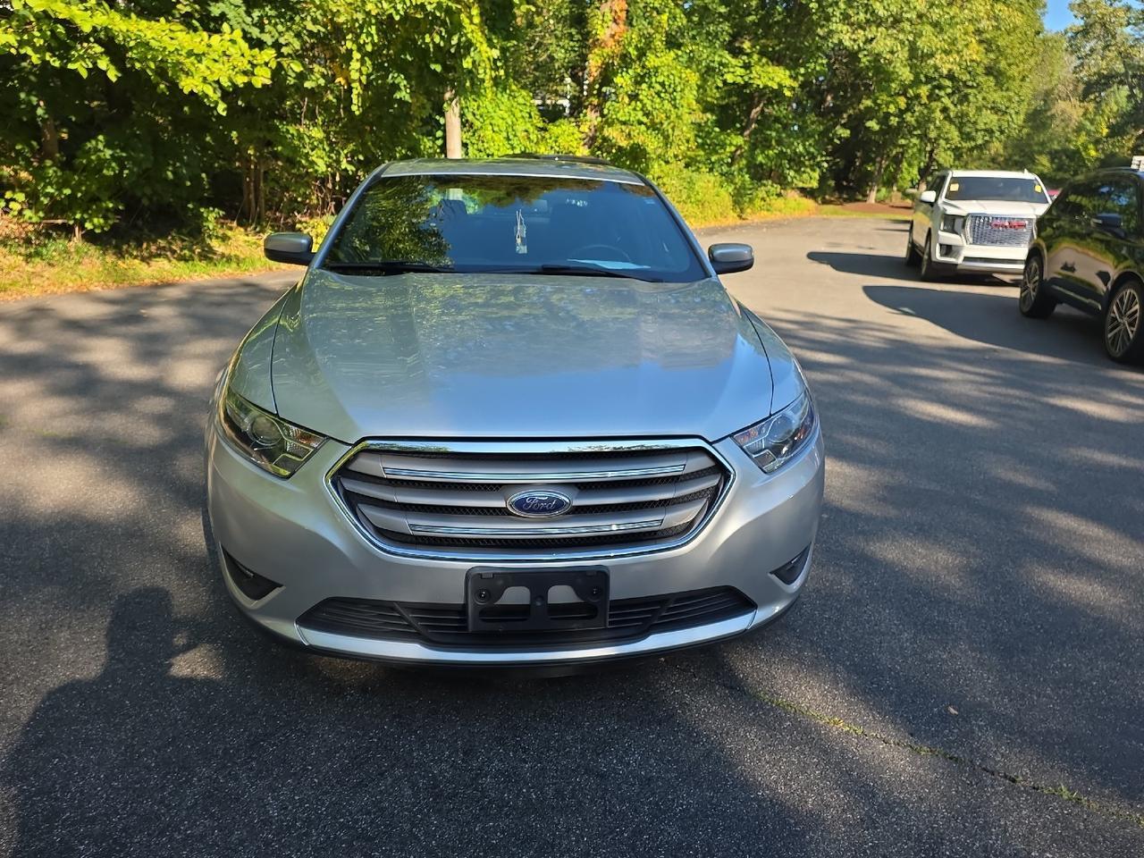 2016 Ford Taurus SEL Sand Lake NY
