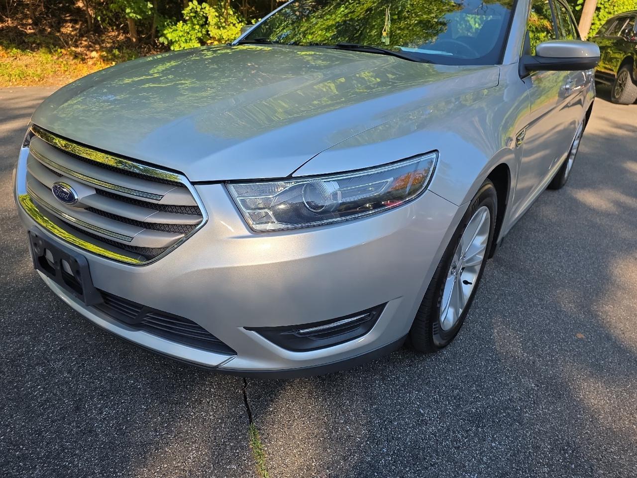 2016 Ford Taurus SEL Sand Lake NY