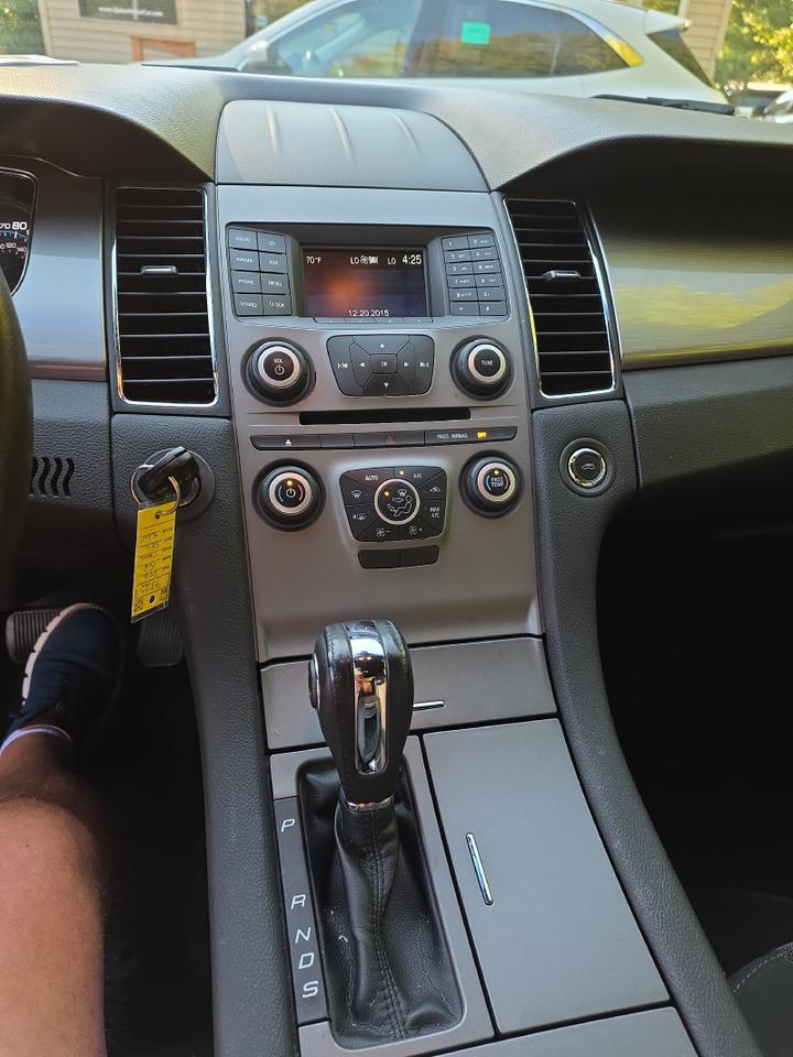 2016 Ford Taurus SEL Sand Lake NY