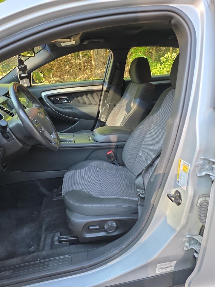 2016 Ford Taurus SEL Sand Lake NY