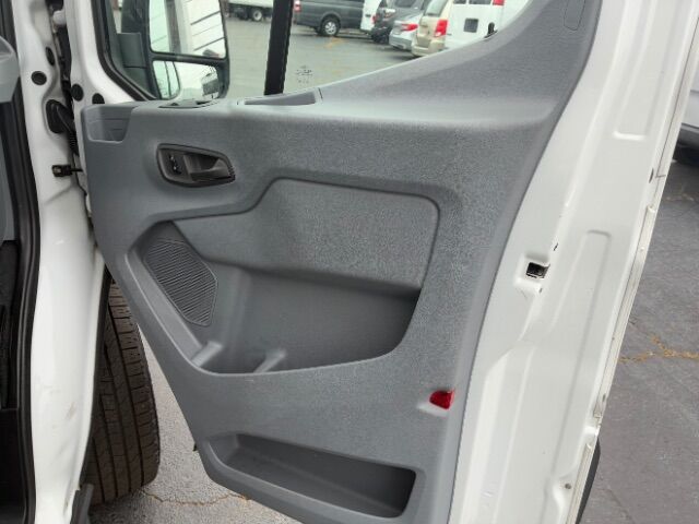 2016 Ford Transit-150 w/RH Sliding Door Medium Roof 148.0  WB Charlotte NC