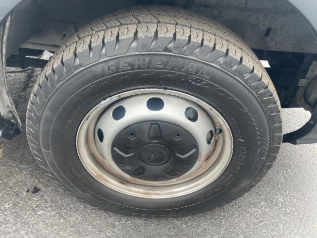 2016 Ford Transit-250 w/RH Swing-Out Doors Low Roof 130.0  WB Charlotte NC