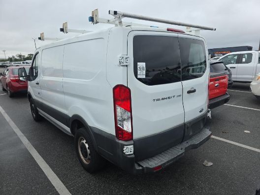 2016 Ford Transit-250 w/RH Swing-Out Doors Low Roof 130.0  WB