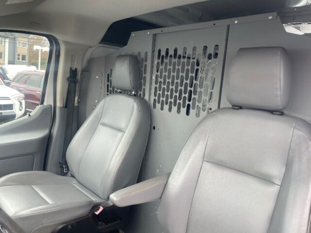 2016 Ford Transit-250 w/RH Swing-Out Doors Low Roof 130.0  WB Charlotte NC