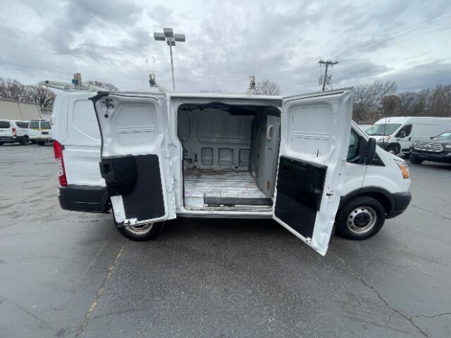 2016 Ford Transit-250 w/RH Swing-Out Doors Low Roof 130.0  WB Charlotte NC