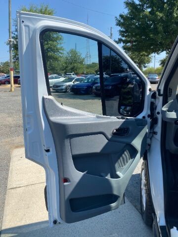 2016 Ford Transit-250 w/RH Swing-Out Doors Low Roof 130.0 WB Charlotte NC