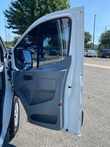 2016 Ford Transit-250 w/RH Swing-Out Doors Low Roof 130.0 WB Charlotte NC