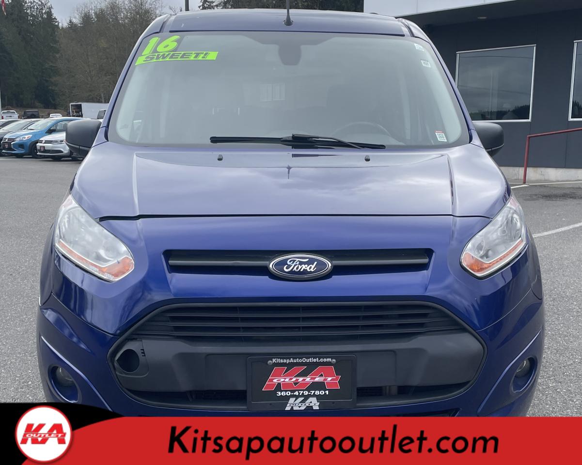 2016 Ford Transit Connect Passenger XLT Van 4D
